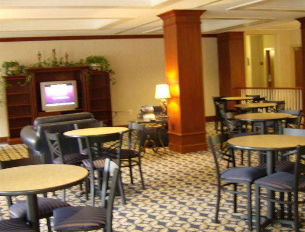 Holiday Inn Express And Suites Winchester, An Ihg Hotel Εξωτερικό φωτογραφία